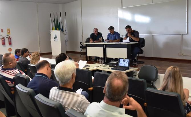Vereadores participam de reunião mensal do Conselho de Trânsito